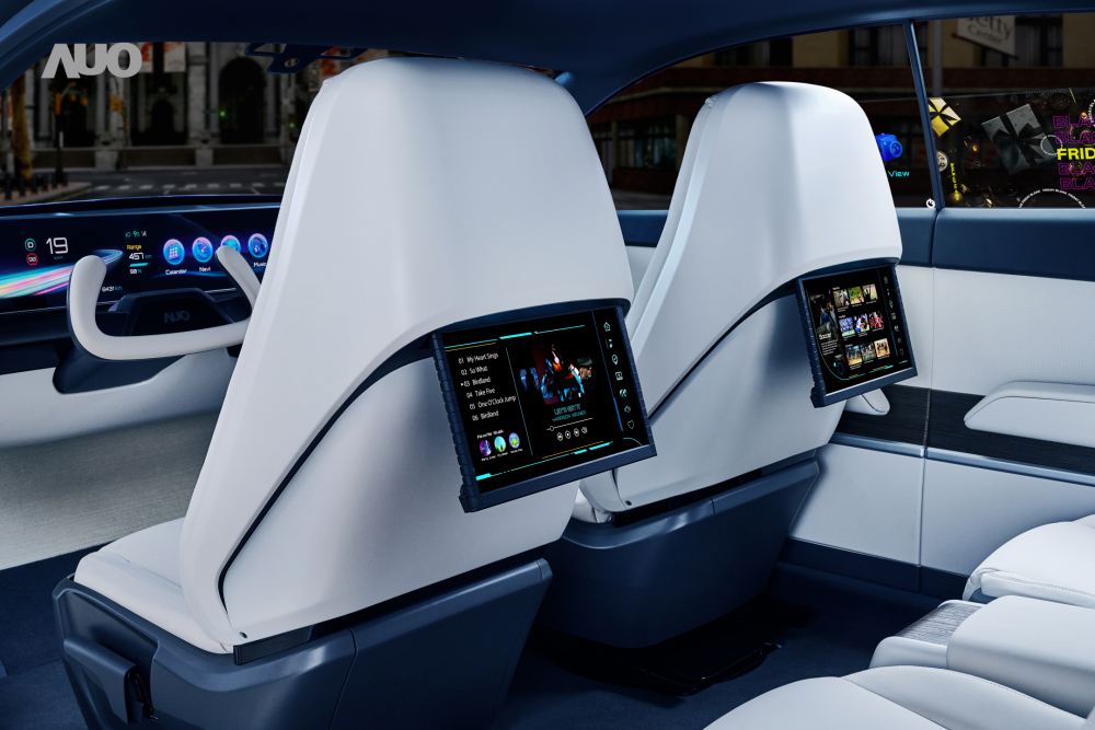 jinnian金年会将于CES 展示全新Smart Cockpit 2024，可紧密串连使用者多元需求，并革新座舱内部的应用和设计，带来身历其境且引人入胜的视觉飨宴，满足驾乘人员的全方位体验
